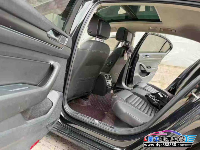 20年大众迈腾轿车抵押车出售