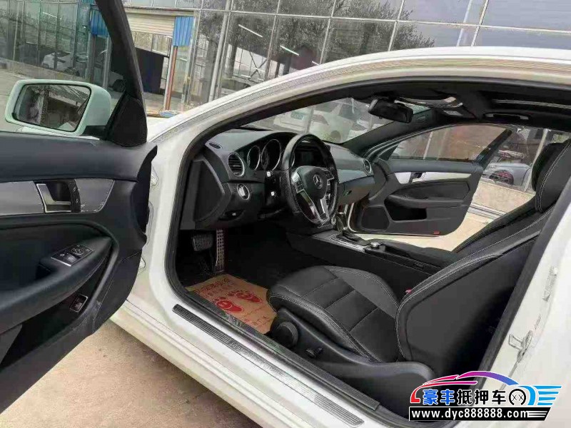 15年奔驰C轿车抵押车出售