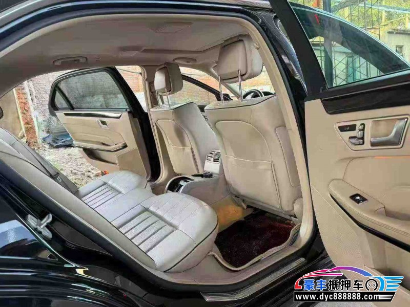 15年奔驰E轿车抵押车出售