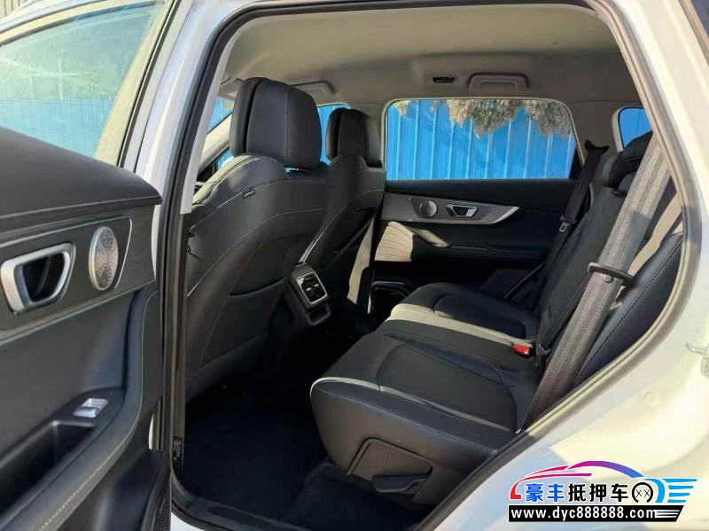 25年奇瑞瑞虎8轿车抵押车出售