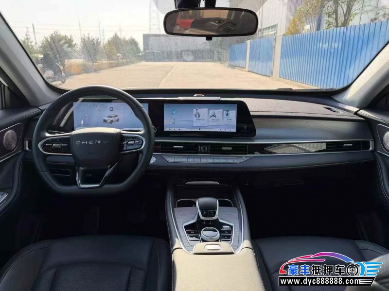 25年奇瑞瑞虎8轿车抵押车出售