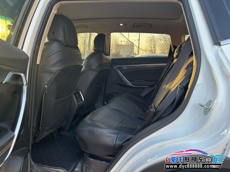 20年吉利博越轿车抵押车出售