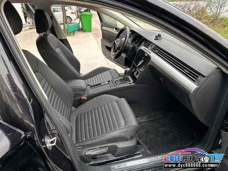 21年大众迈腾轿车抵押车出售