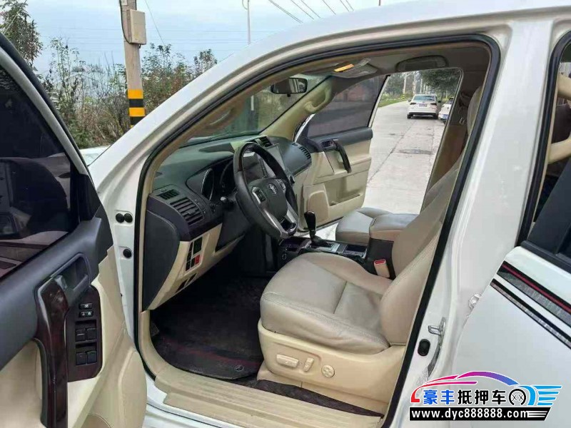 17年丰田普拉多（霸道）轿车抵押车出售