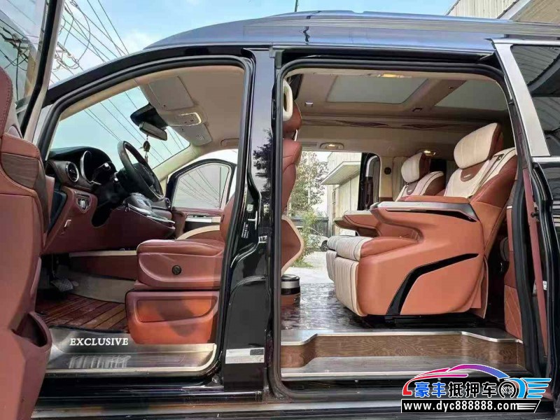 23年奔驰V轿车抵押车出售