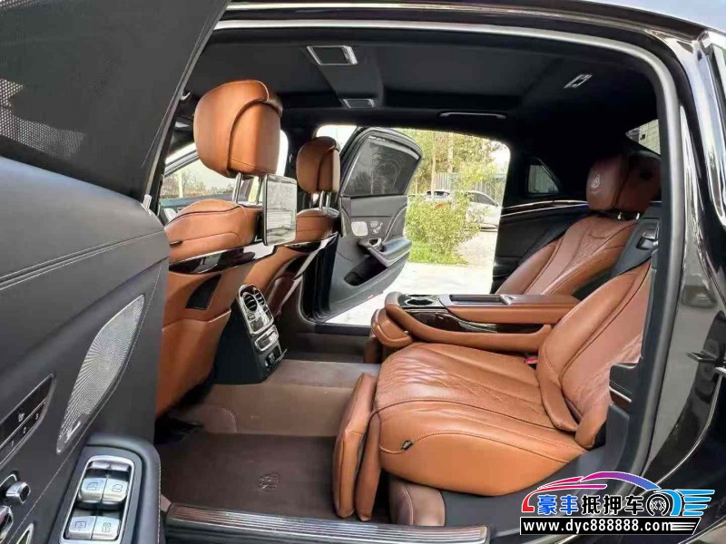 20年奔驰迈巴赫S级轿车抵押车出售