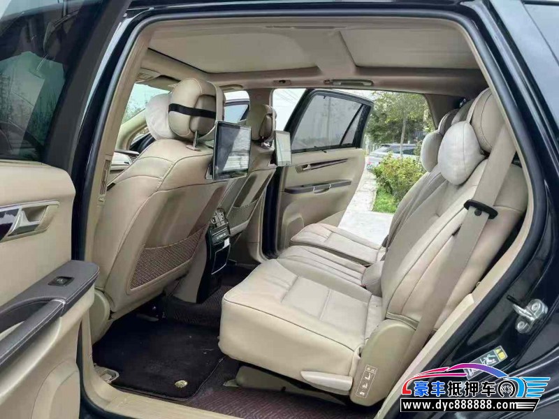 17年奔驰R轿车抵押车出售