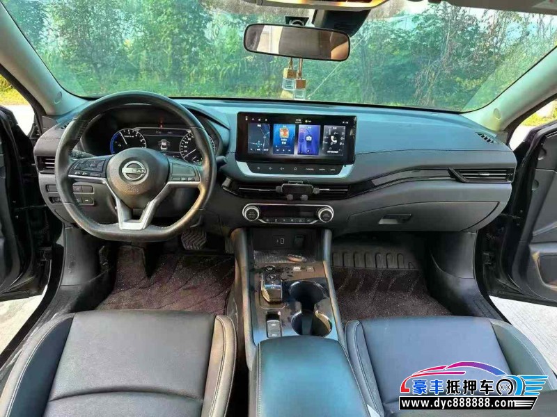 22年日产轩逸轿车抵押车出售