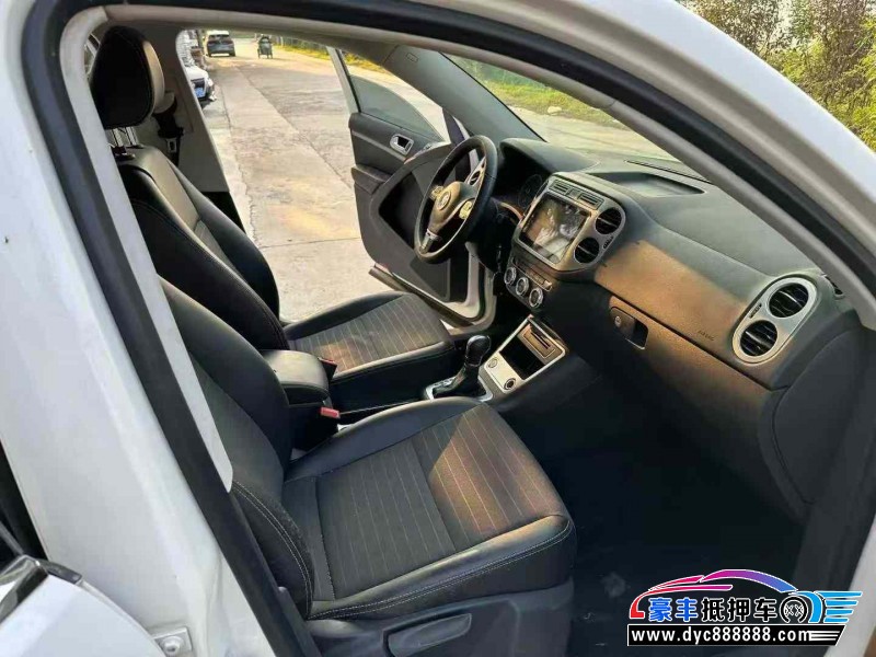 16年大众途观轿车抵押车出售