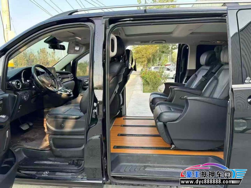 19年奔驰V轿车抵押车出售