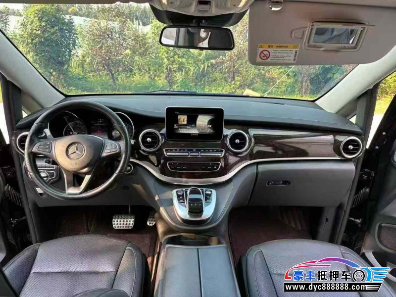 19年奔驰V轿车抵押车出售