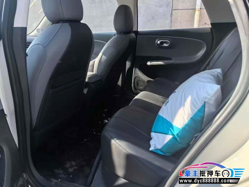 25年东风纳米01轿车抵押车出售