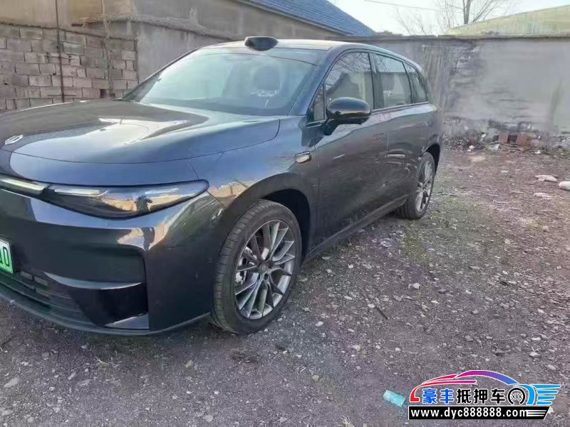 25年零跑C10轿车抵押车出售