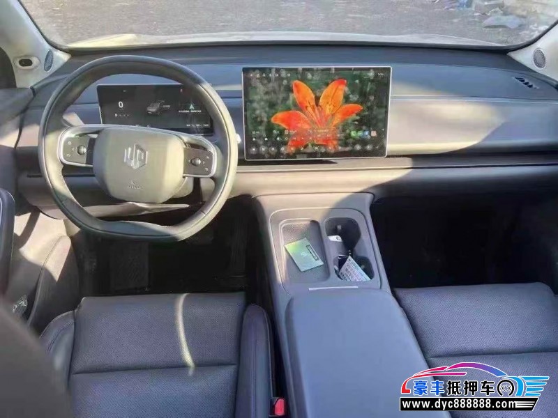 25年零跑C10轿车抵押车出售