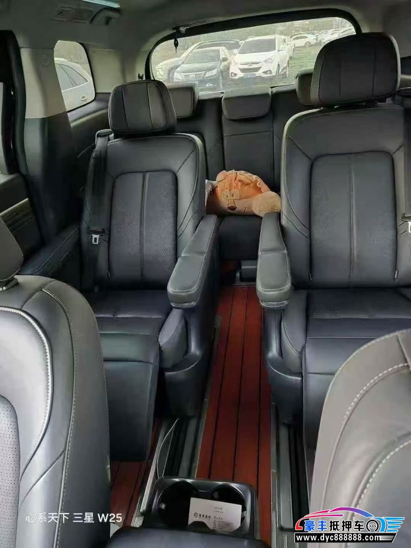 21年传祺M8轿车抵押车出售