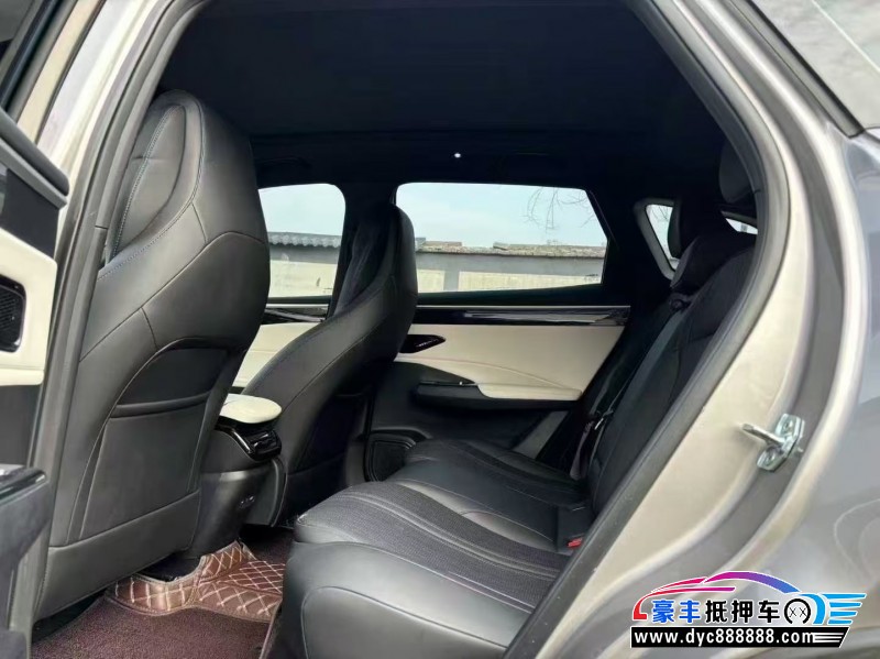 25年吉利银河L7轿车抵押车出售