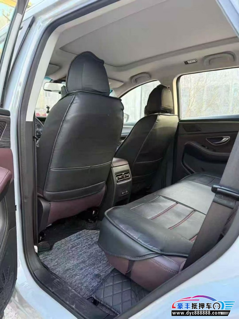 25年奔腾T90轿车抵押车出售