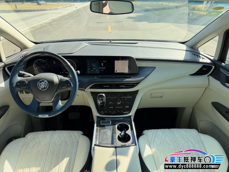 20年别克GL8轿车抵押车出售