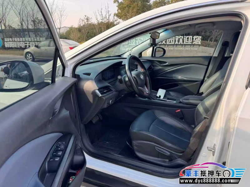 24年别克微蓝轿车抵押车出售