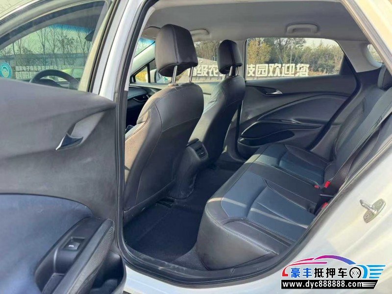 24年别克微蓝轿车抵押车出售