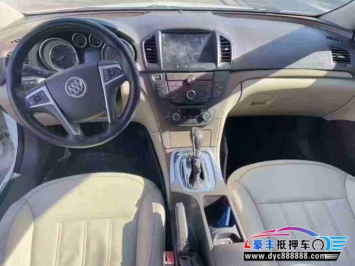 13年别克君威轿车抵押车出售