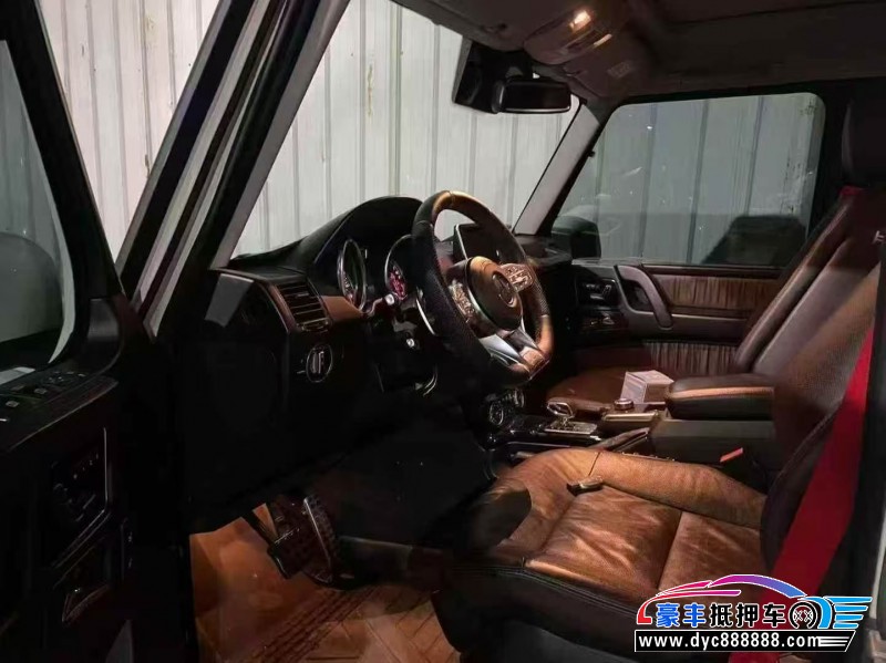 16年奔驰G级轿车抵押车出售