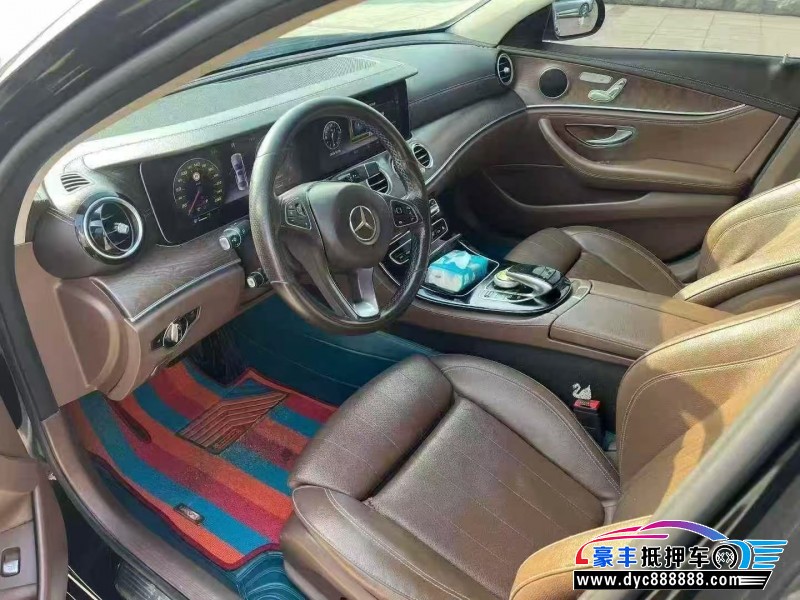 17年奔驰E轿车抵押车出售