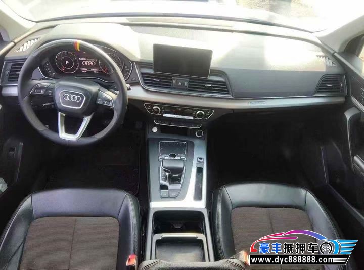 18年奥迪Q5轿车抵押车出售