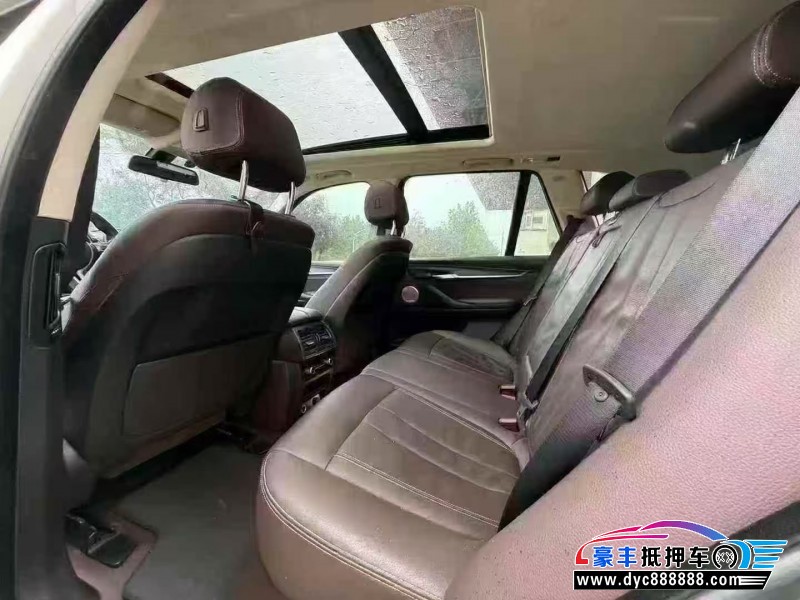 18年宝马X5轿车抵押车出售