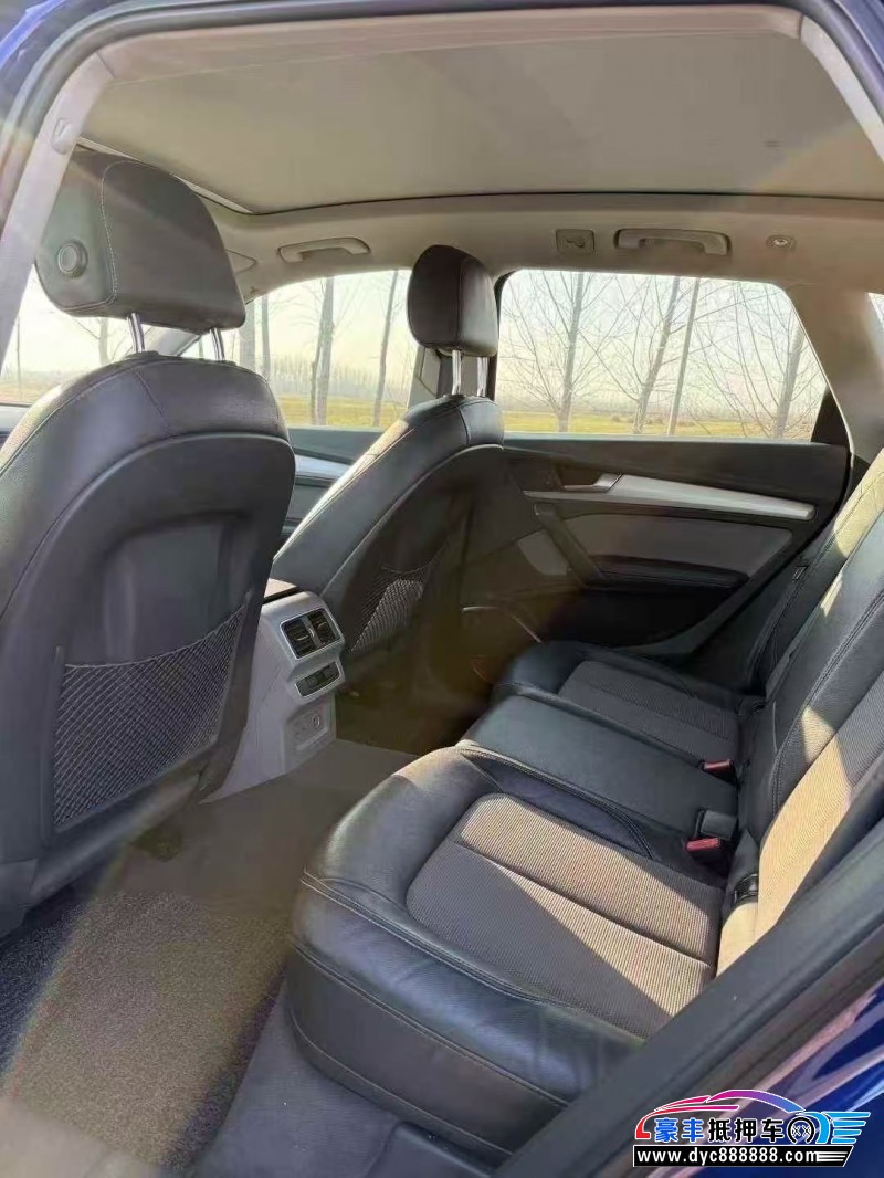 19年奥迪Q5轿车抵押车出售