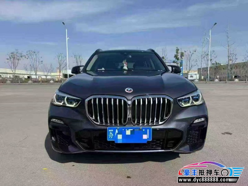 抵押车出售21年宝马X5轿车