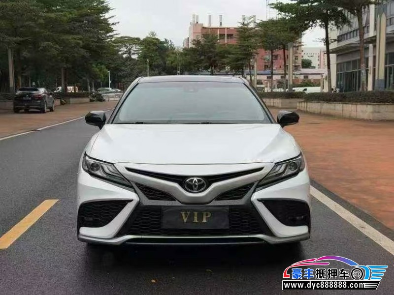 21年丰田凯美瑞轿车抵押车出售