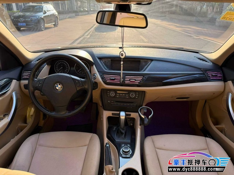 12年宝马X1轿车抵押车出售