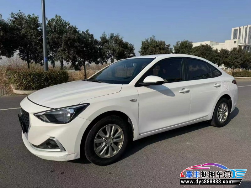 19年现代悦动轿车抵押车出售