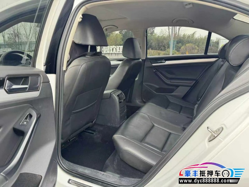 19年大众速腾轿车抵押车出售