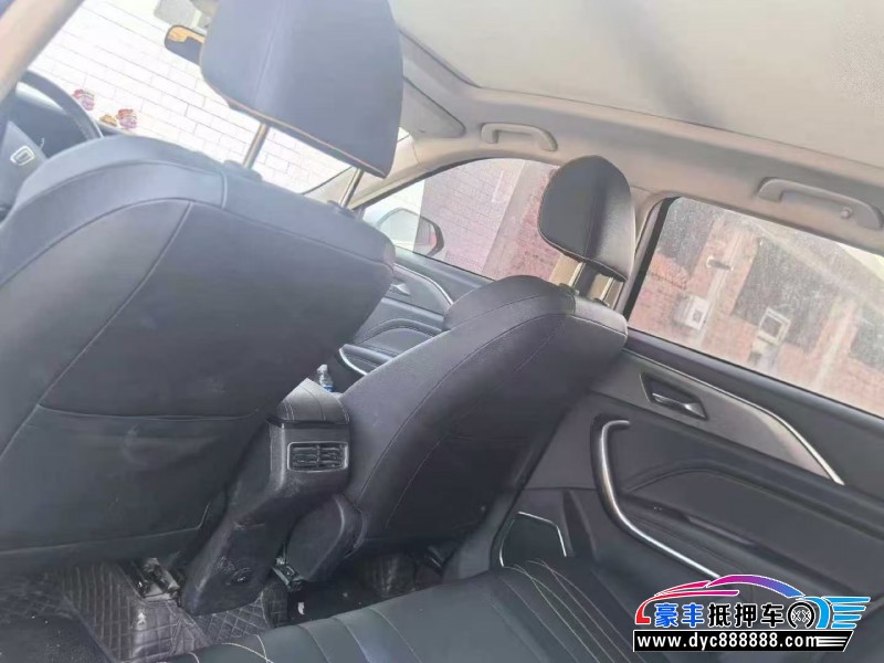 22年奔腾T77轿车抵押车出售