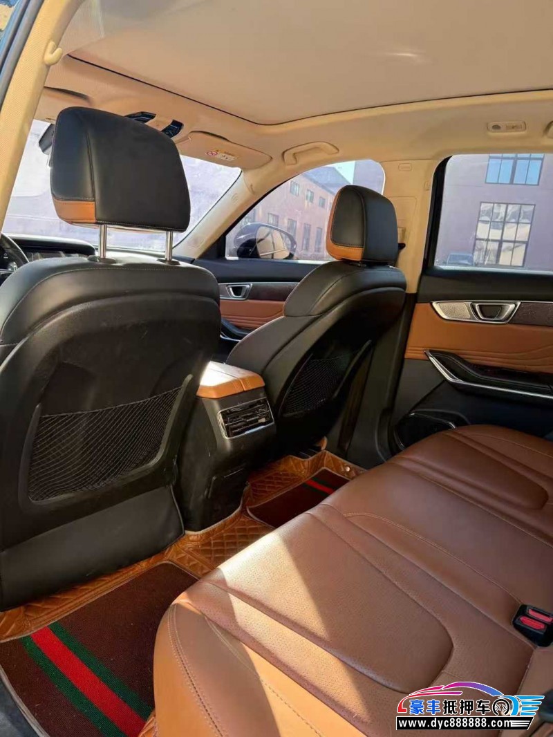 26年奔腾T99轿车抵押车出售