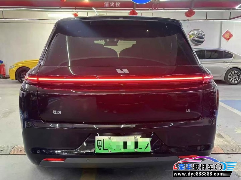 24年理想L8轿车抵押车出售