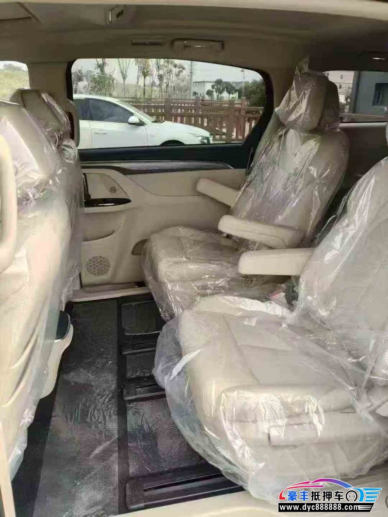 25年别克GL8MPV抵押车出售