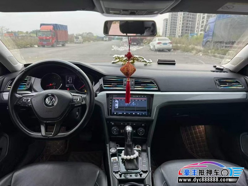 17年大众凌渡轿车抵押车出售