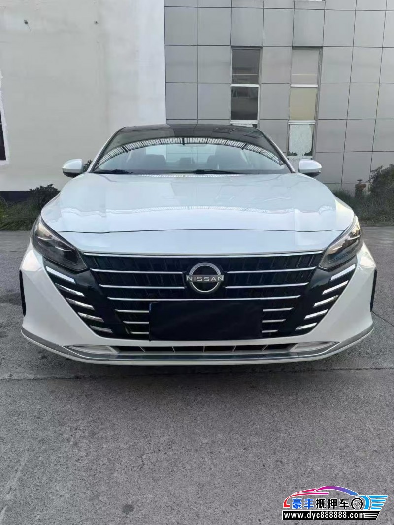 23年日产天籁轿车抵押车出售