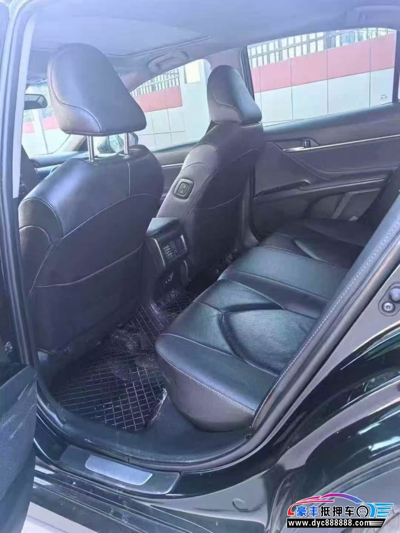 20年丰田凯美瑞轿车抵押车出售