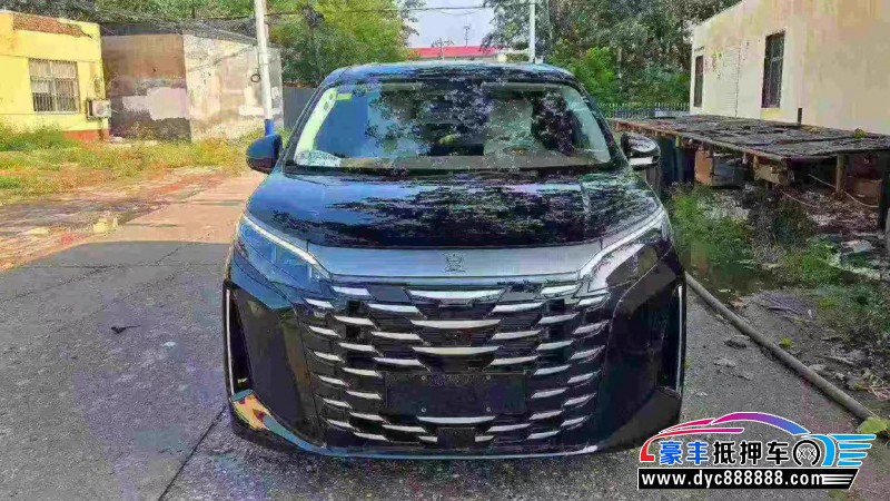 25年比亚迪夏轿车抵押车出售