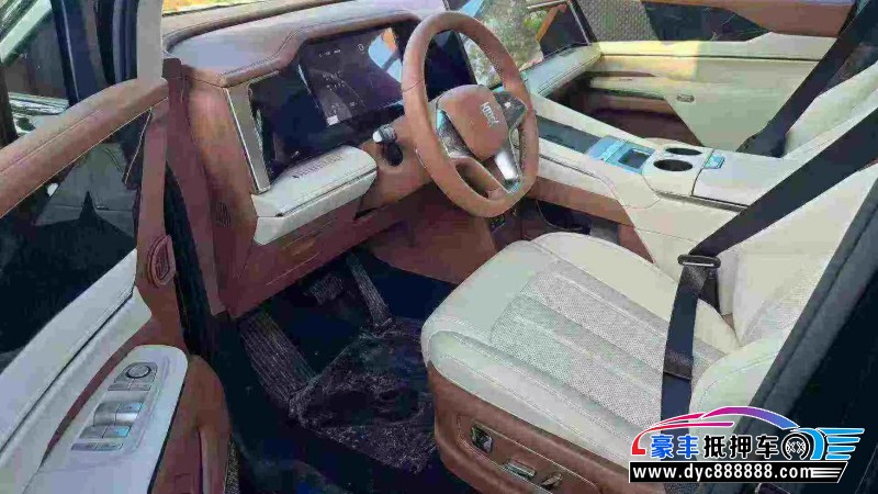 25年比亚迪夏轿车抵押车出售