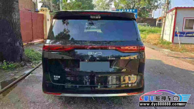 25年比亚迪夏轿车抵押车出售