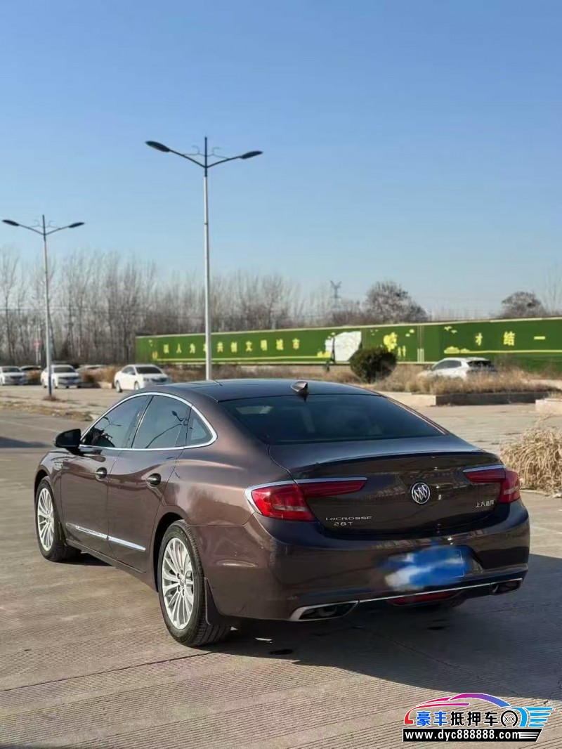 17年别克君越轿车抵押车出售