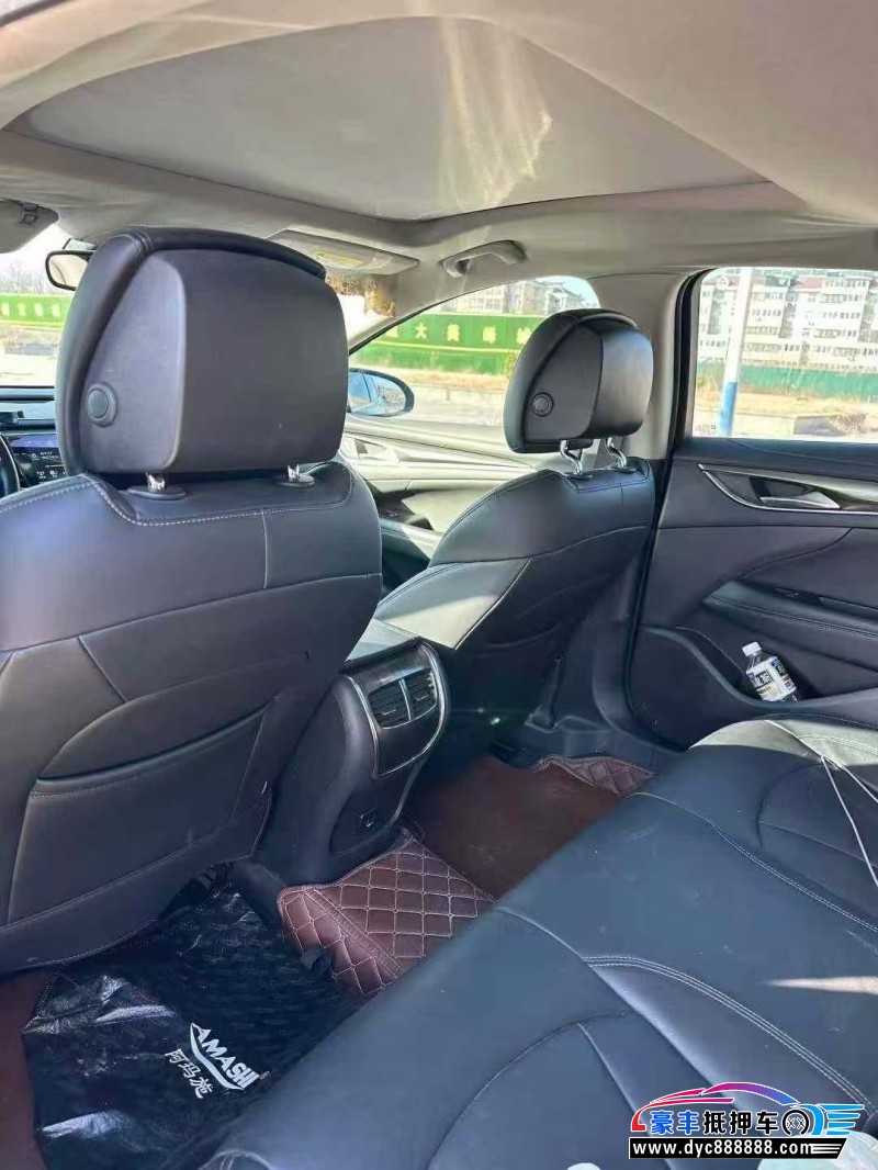 17年别克君越轿车抵押车出售