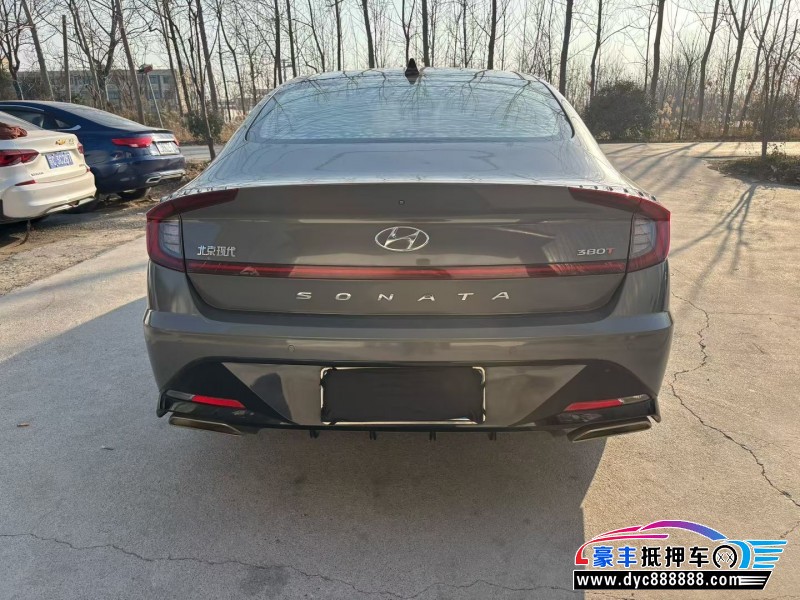 20年现代索纳塔轿车抵押车出售