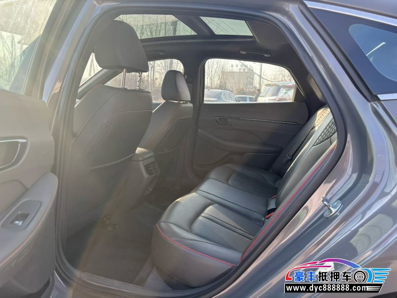 20年现代索纳塔轿车抵押车出售