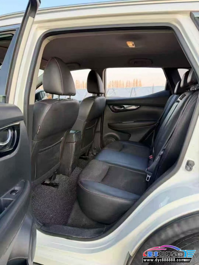 19年日产逍客轿车抵押车出售